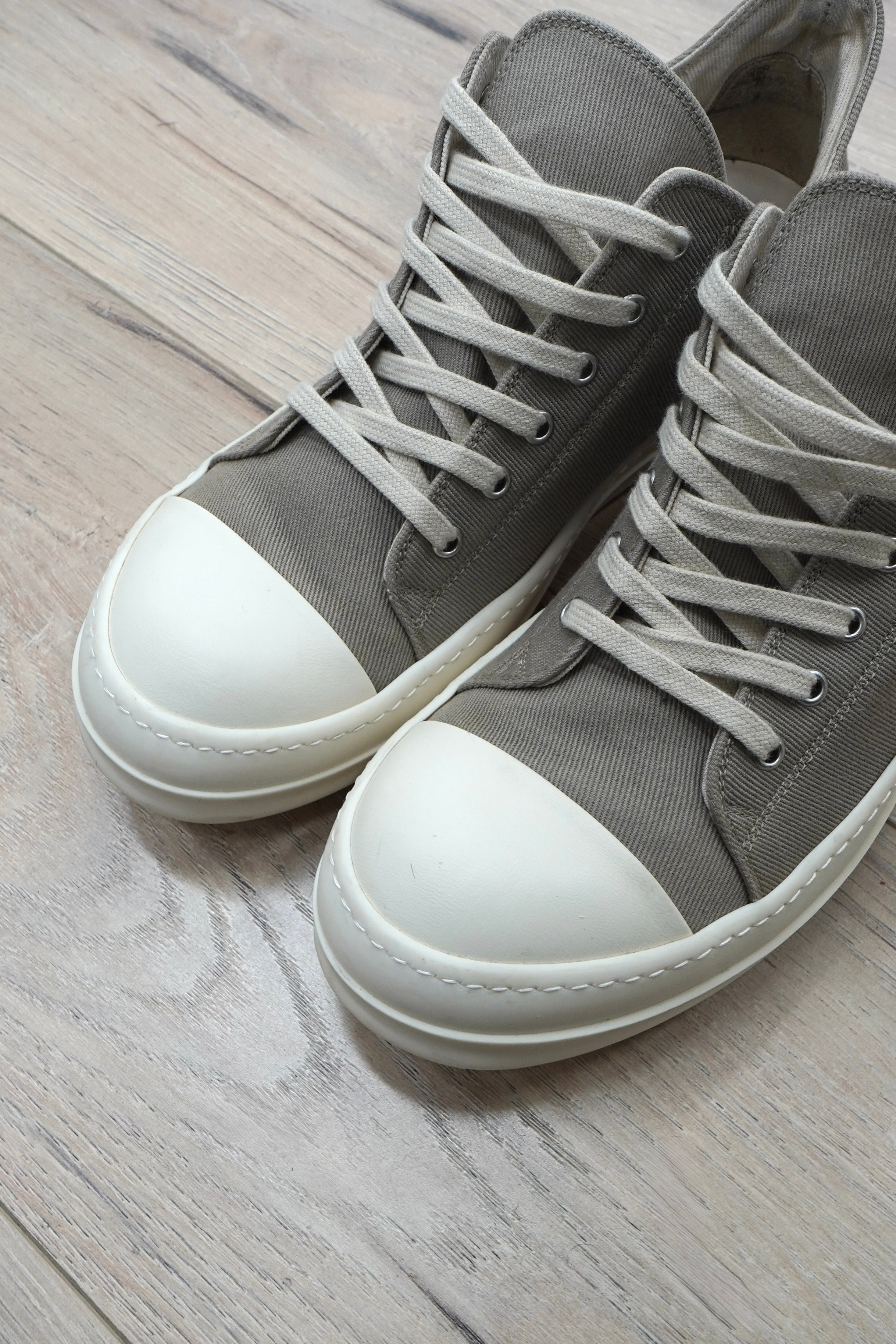Rick Owens DRKSHDW Low Sneaks 'Dirty Pearl"