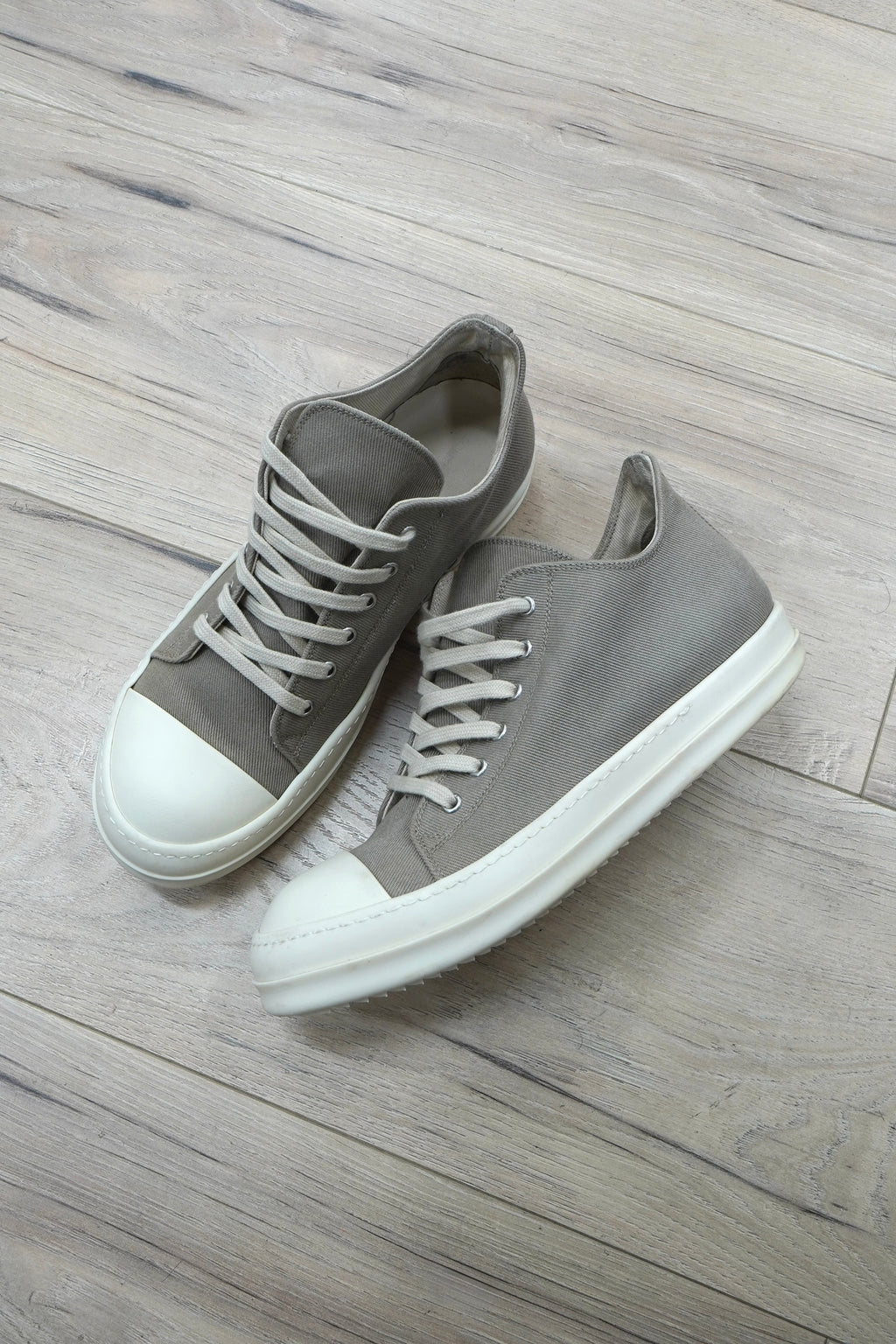 Rick Owens DRKSHDW Low Sneaks 'Dirty Pearl"