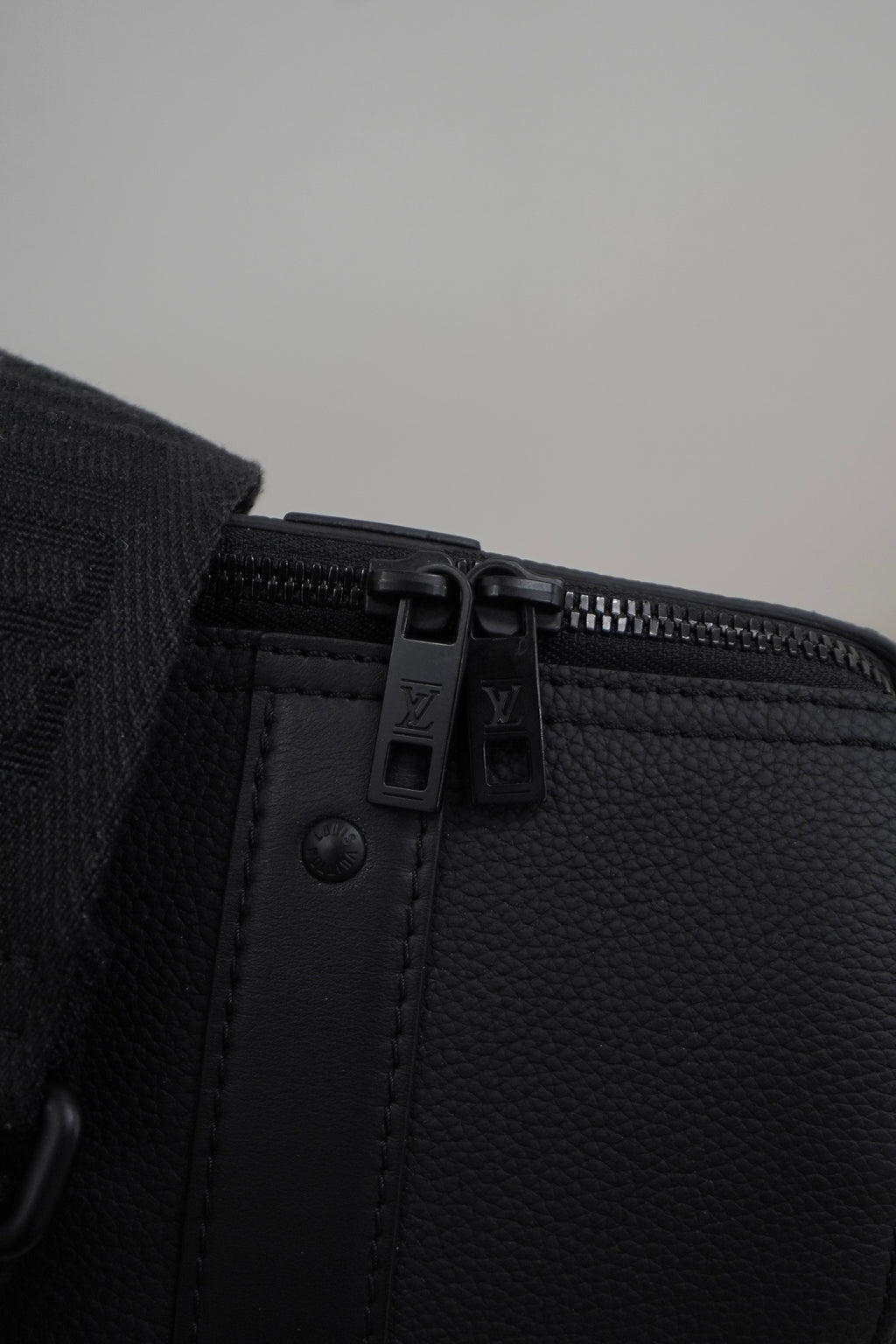 Louis Vuitton Keepall City Aerogram Black